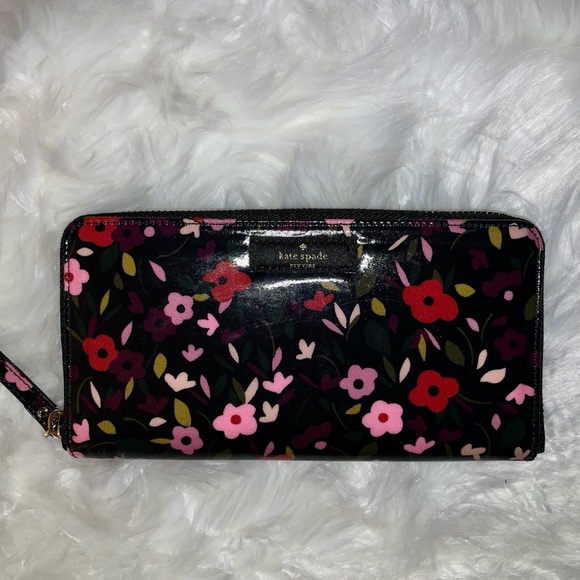Kate Spade Daycation Boho Floral Neda Wallet - Picture 3 of 10